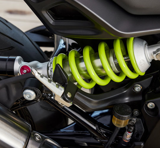 Volledig verstelbare wielophanging